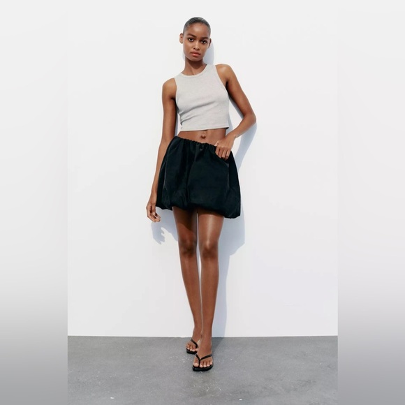 Zara Black Bubble Skirt - Picture 2 of 8